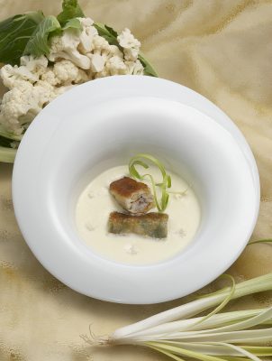 nems de haddock , velouté de choux fleur. Patrice Caillault