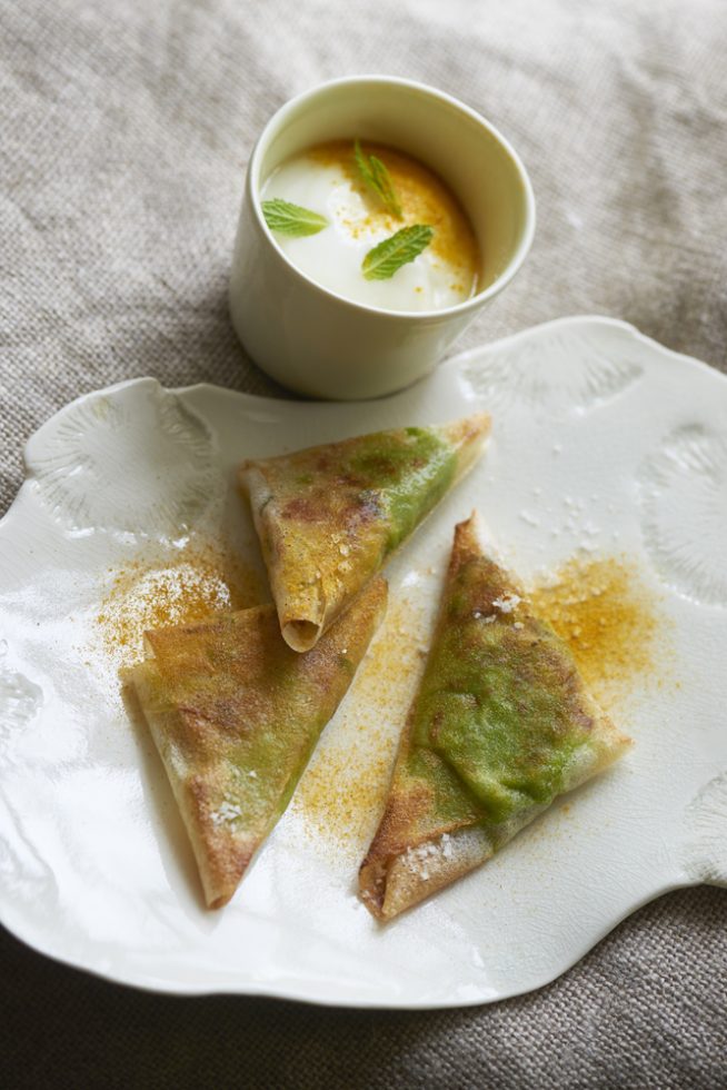 Samosas au lomo et petits pois de saison , Olivier Bellin , céramiste Nathalie Derouet (2)