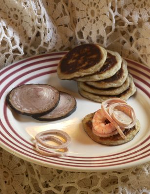 galette de blé noir garnie de langoustines et andouille de Guéméné , Guy Guilloux